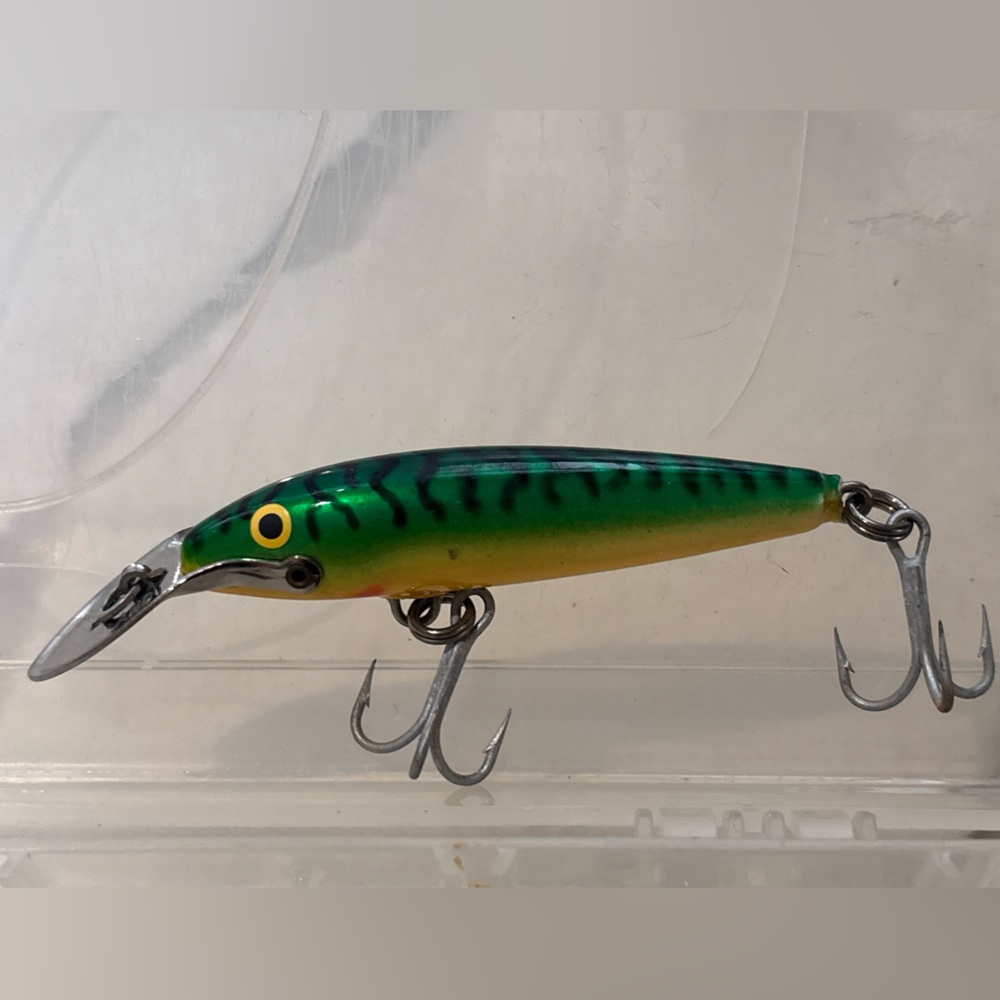 fishing lure Rapala Finland sinking magnum green yellow